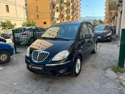 Usata Lancia Musa 77 CV (56 kW) 2009 Blu Monovolume