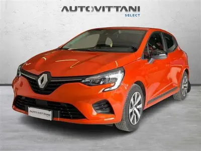 Usata Renault Clio V Equilibre 67 CV (49 kW) 2023 Arancione Berlina