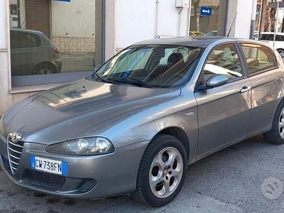 Usata Alfa Romeo 147 2005 Grigio Utilitaria