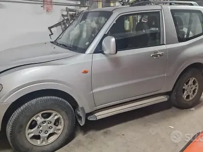 Usata Mitsubishi Pajero 2012 Grigio SUV