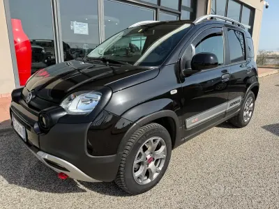 Usata Fiat Panda Cross Cross 95 CV (69 kW) 2017 Nero Utilitaria