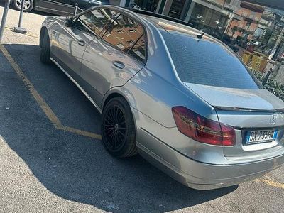 Usata Mercedes E250 Premium 277 CV (203 kW) 2009 Grigio Berlina