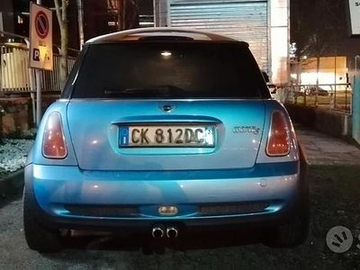 Usata Mini Cooper S 116 CV (85 kW) 2004 Blu Utilitaria