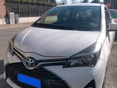 usata Toyota Yaris 3ª serie - 2015