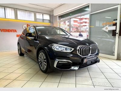 Usata BMW 118 Luxury Line 150 CV (110 kW) 2019 Nero Utilitaria