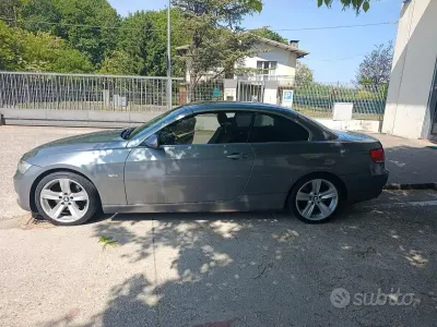 Usata BMW 325 Cabriolet 197 CV (144 kW) 2009 Grigio Cabrio