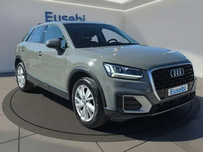 Usata Audi Q2 Admired 116 CV (85 kW) 2019 Grigio SUV