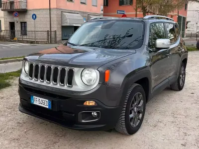 Usata Jeep Renegade Limited 120 CV (88 kW) 2016 Grigio SUV