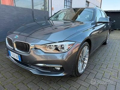 Usata BMW 320 Luxury Line 190 CV (139 kW) 2018 Grigio Station wagon