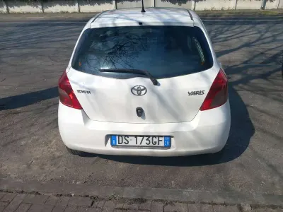 Usata Toyota Yaris Sol 68 CV (50 kW) 2008 Utilitaria