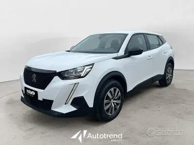 Usata Peugeot 2008 Active 110 CV (80 kW) 2022 Bianco SUV