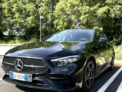 Occasion Mercedes A180 AMG Line Premium 116 ch (85 kW) 2023 Noir Berline