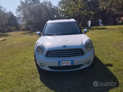 Usata Mini One D Countryman 90 CV (66 kW) 2012 Marrone SUV