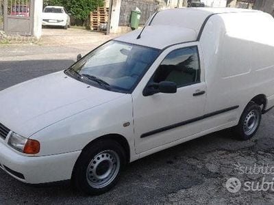 Usata VW Caddy 80 CV (58 kW) 2003 Bianco Monovolume