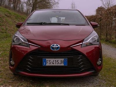 Usata Toyota Yaris Hybrid Style 75 CV (55 kW) 2018 Berlina