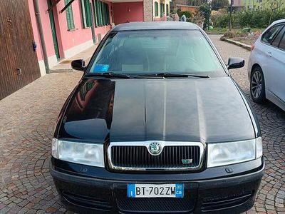 Usata Skoda Octavia RS 180 CV (132 kW) 2002 Nero Berlina