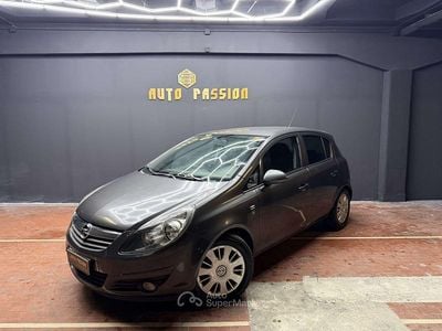 Usata Opel Corsa 86 CV (63 kW) 2010 Grigio Berlina