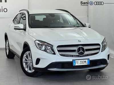Usata Mercedes GLA180 Business 109 CV (80 kW) 2016 Bianco SUV