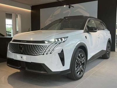 Usata Peugeot 5008 GT 145 CV (106 kW) 2024 Bianco okenite pastello Monovolume