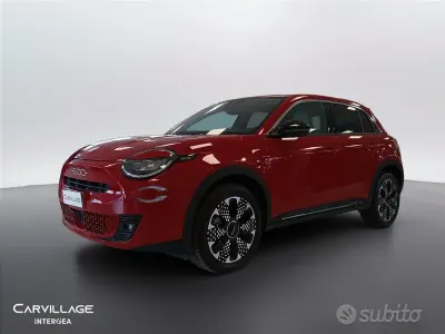Usata Fiat 600 La Prima 101 CV (74 kW) 2025 Rosso SUV