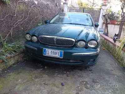 Usata Jaguar X-type 131 CV (96 kW) 2004 Verde Berlina
