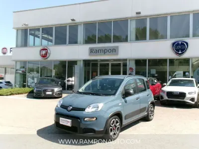 Usata Fiat Panda City Life 69 CV (50 kW) 2021 Blu/azzurro Utilitaria