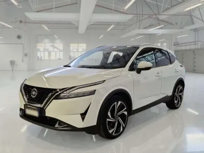 Usata Nissan Qashqai Tekna+ 158 CV (116 kW) 2022 Bianco SUV