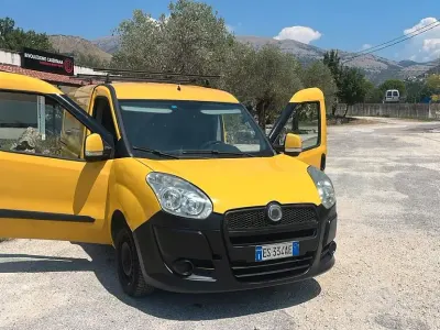 Usata Fiat Doblò 90 CV (66 kW) 2013 Monovolume