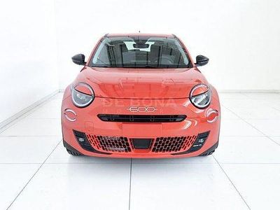 Nuova Fiat 600 La Prima 110 CV (80 kW) 2026 Arancione SUV