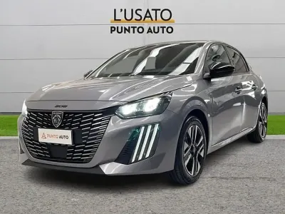 Usata Peugeot 208 Allure 101 CV (74 kW) 2025 Grigio Utilitaria