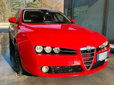 Usata Alfa Romeo 159 Distinctive 150 CV (110 kW) 2007 Rosso Station wagon