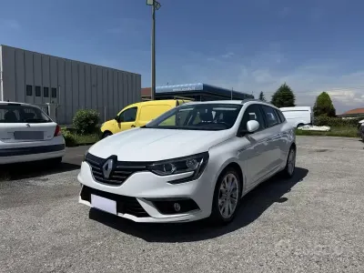 Usata Renault Mégane GrandTour 116 CV (85 kW) 2020 Bianco Station wagon