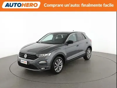 Usata VW T-Roc Style 116 CV (85 kW) 2018 Grigio SUV