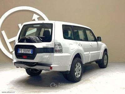 Usata Mitsubishi Pajero Intense 190 CV (139 kW) 2016 Bianco SUV
