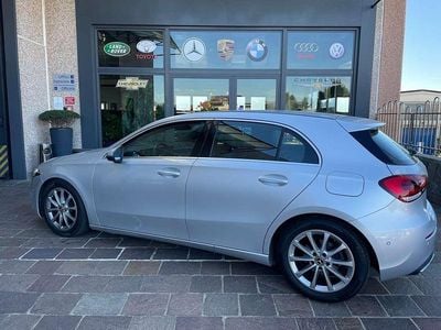 Argento Usata 2020 Mercedes A180 Berlina | 23.500 € (Buon prezzo)