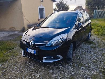 Usata Renault Scénic III 116 CV (85 kW) 2013 Nero Monovolume