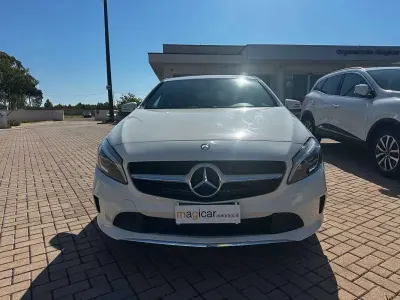 Usata Mercedes 180 Business 109 CV (80 kW) 2016 Bianco Berlina