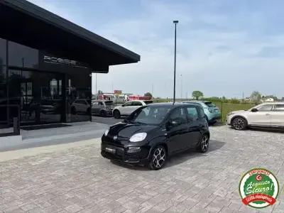 Begagnad Fiat Panda Sport 69 HK (50 kW) 2022 Svart Halvkombi