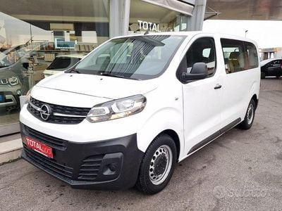 Usata Opel Vivaro-e Combi S 102 CV (75 kW) 2020 Bianco pastello Monovolume
