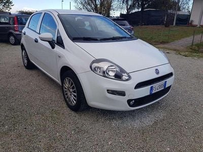 Usata Fiat Punto 77 CV (56 kW) 2018 Bianco Utilitaria