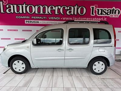 Usata Renault Kangoo 90 CV (66 kW) 2012 Blu Monovolume