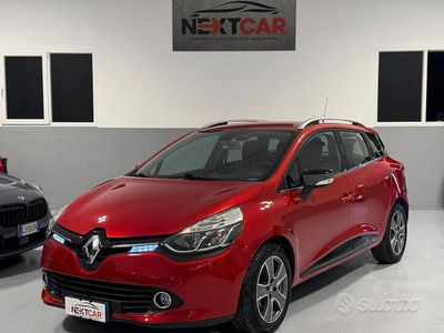 Usata Renault Clio GrandTour 90 CV (66 kW) 2016 Rosso Station wagon