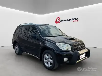 Usata Toyota RAV4 116 CV (85 kW) 2006 Nero SUV