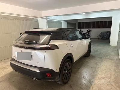 Usata Peugeot 2008 GT 131 CV (96 kW) 2021 Bianco SUV
