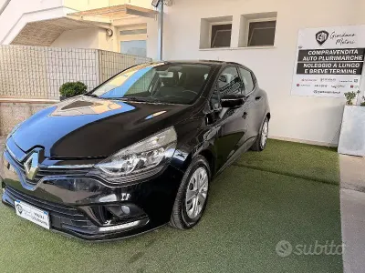 Usata Renault Clio IV Intens 75 CV (55 kW) 2016 Nero Berlina