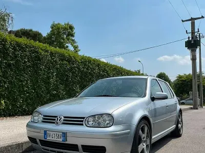 Usata VW Golf IV GTI 150 CV (110 kW) 2001 Grigio Berlina