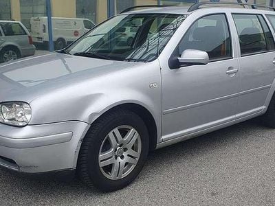 Usata VW Golf IV Highline 105 CV (77 kW) 2002 Argento Station wagon