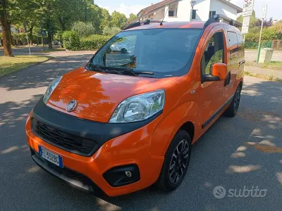 Usata Fiat Qubo Trekking 70 CV (51 kW) 2017 Arancione Monovolume