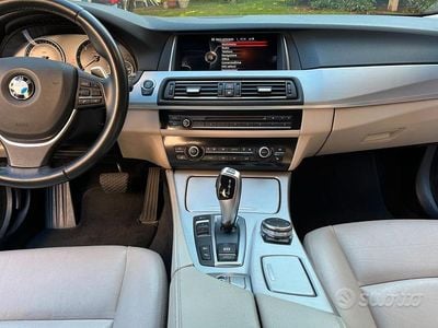 Usata BMW 520 Luxury Line 190 CV (139 kW) 2015 Marrone Station wagon