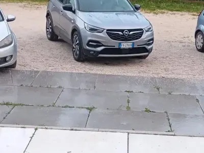Usata Opel Grandland X 131 CV (96 kW) 2019 Grigio SUV